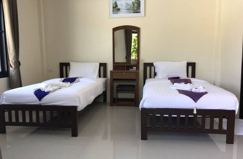 Don Sak Hotel | Donsak Ville