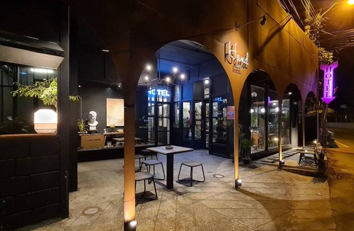 Ban Bang Saen Hotel | Hand Hotel