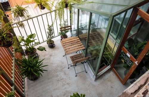 Pom Prap House | Live Local