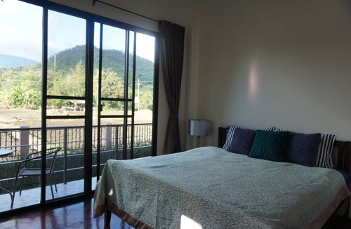 Fang Hotel | Gumbie House