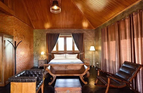 Chiang Dao Hotel | The Wes Village