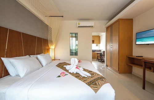 Thep Kasattri Hotel | Impress Resort