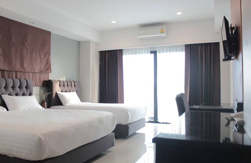Lat Krabang Hotel | Golden Foyer Suvarnabhumi Airport Hotel