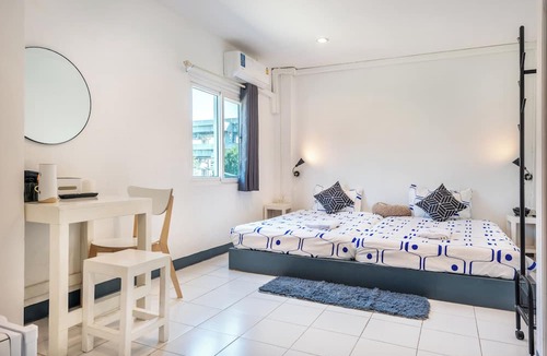 Don Muang Hostel | Sloth Hostel Don Mueang