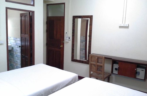 Talat Yot House | BC guesthouse Banglamphu