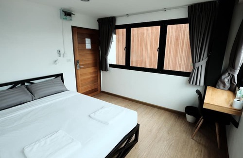 Lak Si Hostel | Wayha Hostel Don Mueang Airport