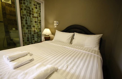 Prachinburi Hotel | Rommai At Home