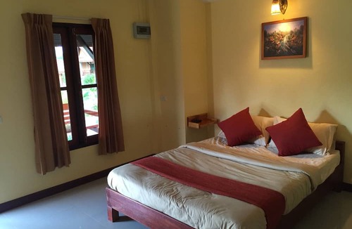 Chaloem Phra Kiat Hotel | Phuengluang Resort