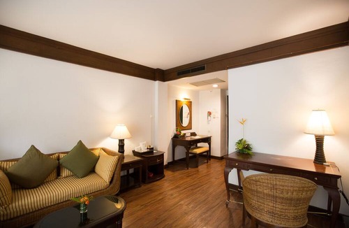 Nong Pa Khrang Hotel | Eurasia Chiang Mai Hotel