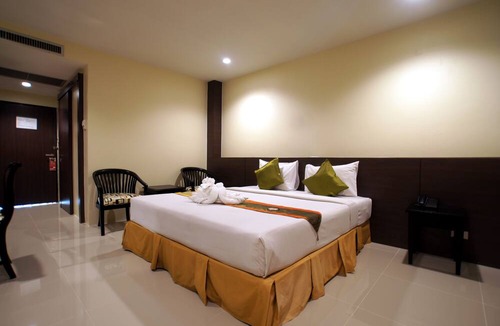 Khao Lak Hotel | Khaolak Sunset Resort - Adults Only (SHA Extra Plus)
