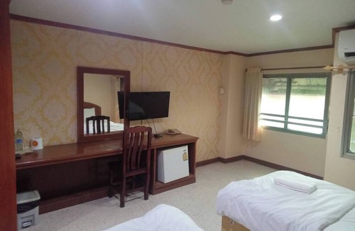Nai Mueang Hotel | Chaiyaphruk Grand Hotel