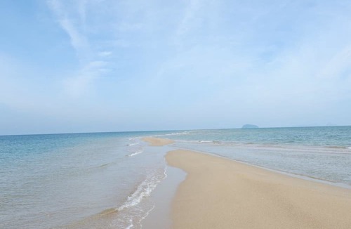 Khura Buri Hotel | The Camp Resort