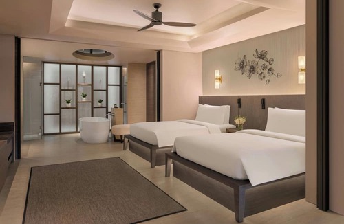 Moo 5 Resort | The Ritz-Carlton, Koh Samui