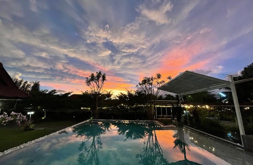 Tha Khoei Hotel | Ruen Sam Ran Resort