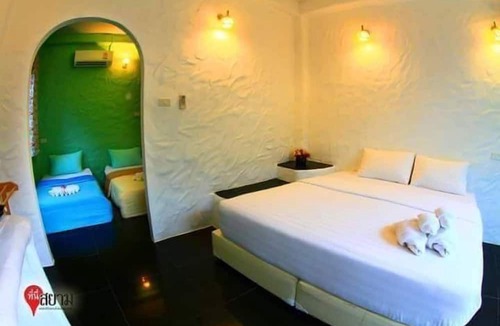 Suan Phueng Hotel | Pribpandao Home & Camping