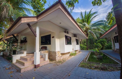 Mai Fat Hotel | Pakmeng Resort