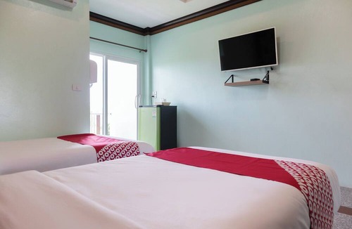 Pak Nakhon Hotel | Sabai Palace