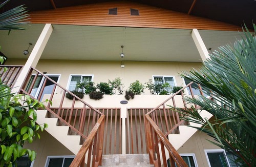 Makham Hotel | Our Eco Farm