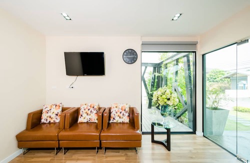 Sala Thammasop Apartment | The Box Residence