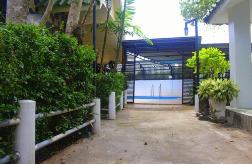 Hat Chao Samran Hotel | Squid Resort