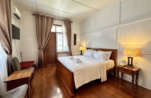 Wat Bowon Niwet Hotel | Dinsomon