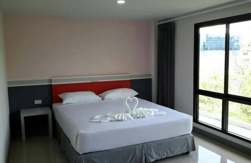 Hat Yai Hotel | Sakura Budget Hotel
