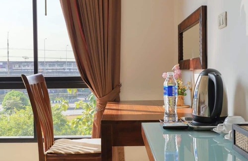 Chom Thong Hotel | The Choice Hotel - Adults Only