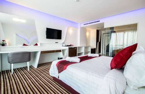 Nakhon Sawan Hotel | The Paradiso JK Design Hotel