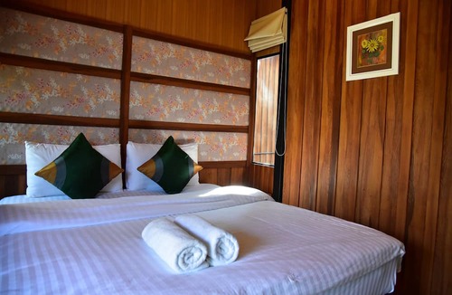 Nong Nam Daeng Hotel | Dusit Talai Resort