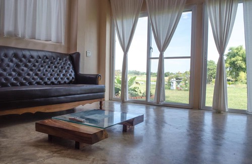 Doem Bang Nang Buat Hotel | Happy Hamlets Resort
