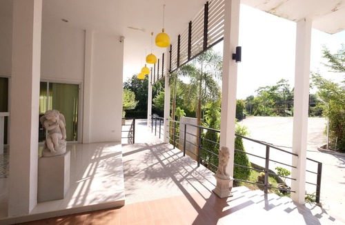 Mai Fat Hotel | Yokyor Resort