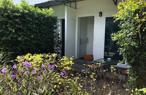Koh Lan House | Samanta By The Sea - Adults Only