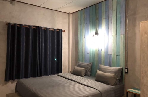 Koh Lan House | Samanta By The Sea - Adults Only