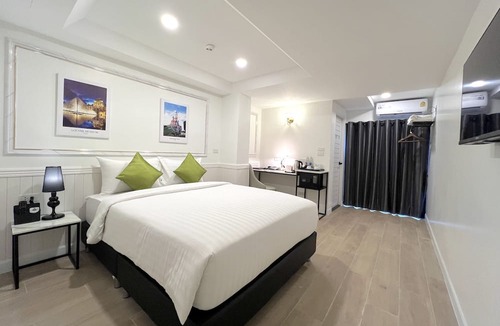 Thanon Phetchaburi Hostel | Travelier Hostel