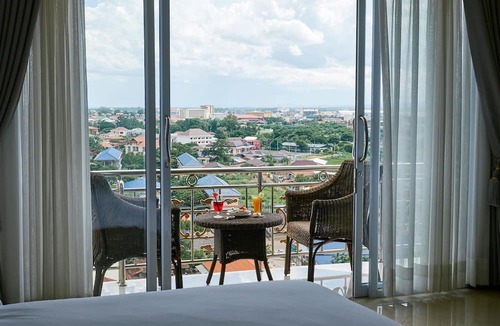 Vientiane Hotel | Continental Plaza Vientiane