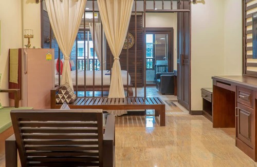 Wat Ket Hotel | Sunny V Hotel