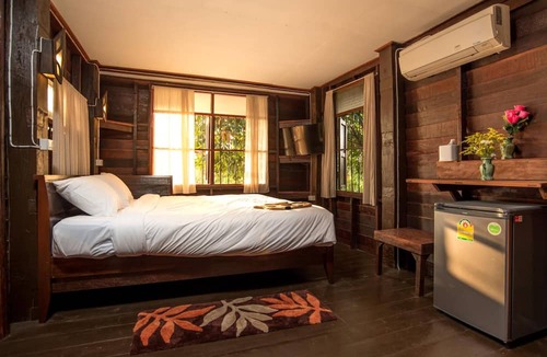 San Kamphaeng Hotel | Boon Home Stay Arts and Crafts