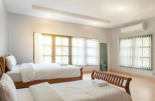 Mittaphap Hotel | Ivy Cottage by Qiu Hotel