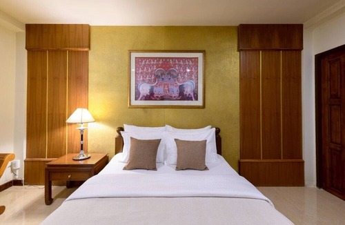 Phichit Hotel | Fahluang Residence