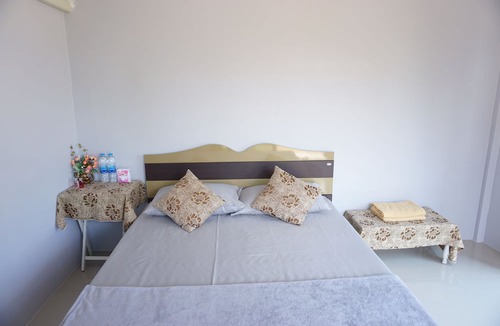 Pak Khlong House | Kedsila Hometel