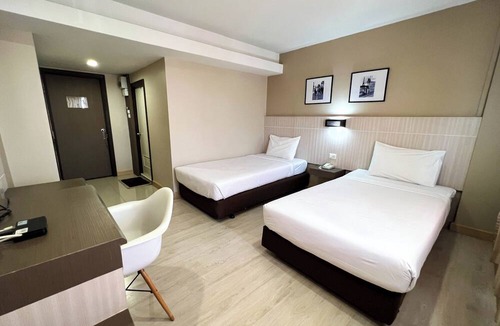 Nai Mueang Hotel | Srivichai Hotel