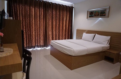 Tha Champi Hotel | Lew Residence