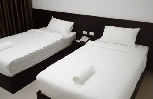 Mak Khaeng Hotel | UD House