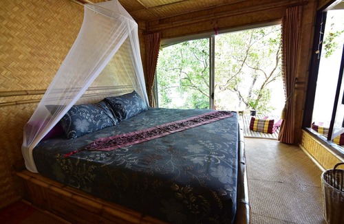 Ko Lanta Old Town House | Deep House Seaview