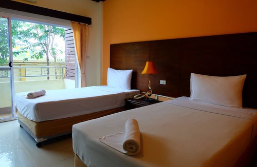 Kamphaeng Phet Hotel | Baan Suanphet Resort