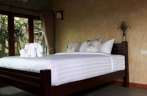 Ban Luang Hotel | Nok Chan Mee Na
