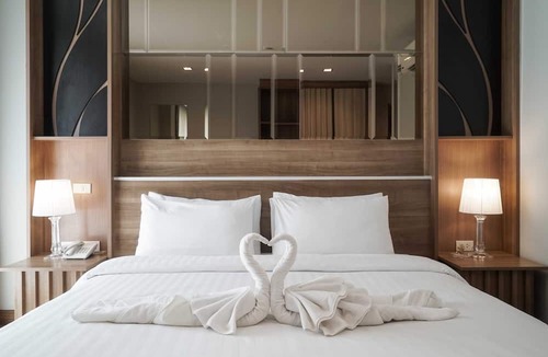 Chang Khlan Hotel | Nantra Chiangmai Riverfront Hotel