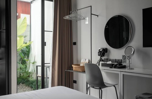 Old City Hotel | POR Thapae Gate
