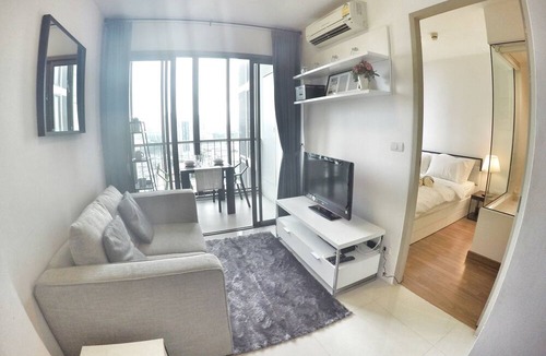 Bang Na Apartment | Luxurious1BR-Next to BTS-Rooftop pool