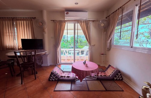 Bang Krasan Hotel | Ayutthaya Garden River Home